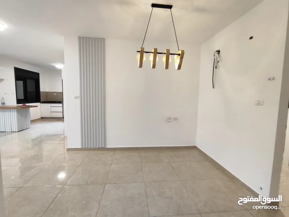 شقة جديدة غير مفروشة للايجار في الطيرة قرب فلل عادل المصري