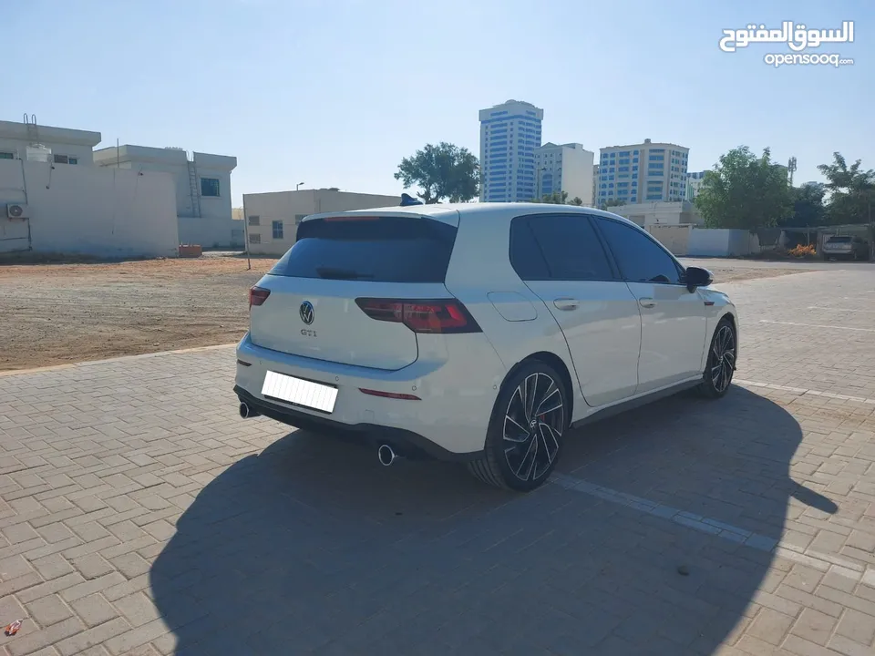 DHS 168000/= 2024 VOLKSWAGEN GTi Gcc ماشي فقط 7000 كم خليجي تحت الضمان فل اوبشن