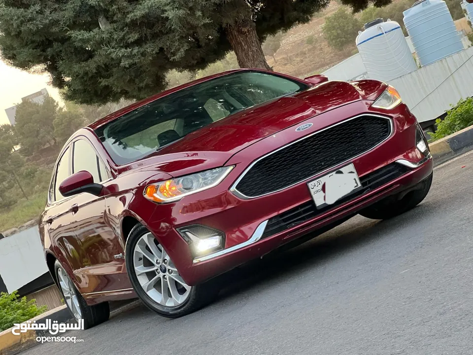 Ford Fusion SE hybrid 2019 - فورد فيوجن عداد قليل خصوصي