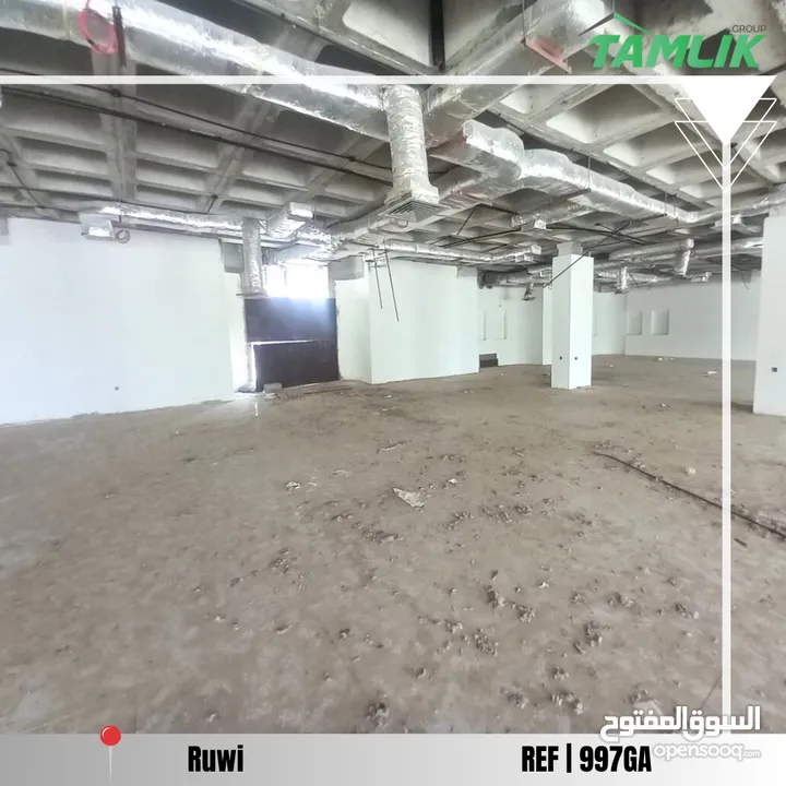 Huge Showrooms for Rent in Ruwi REF 997GA