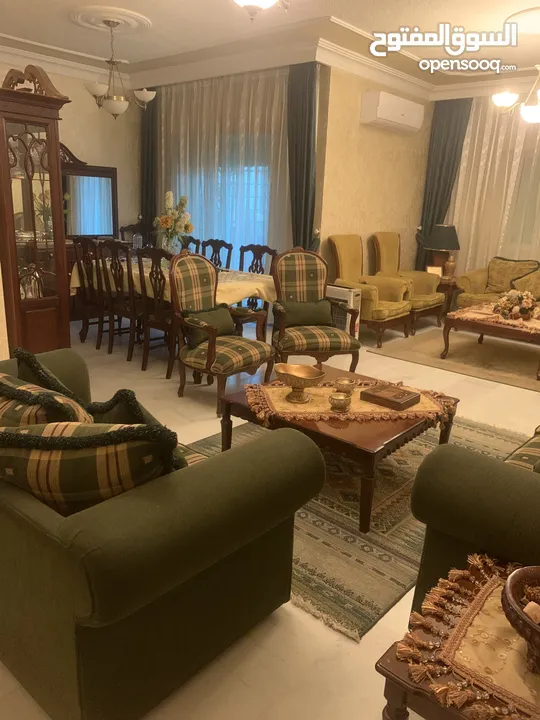 اثاث مستعمل بحالة جيدة