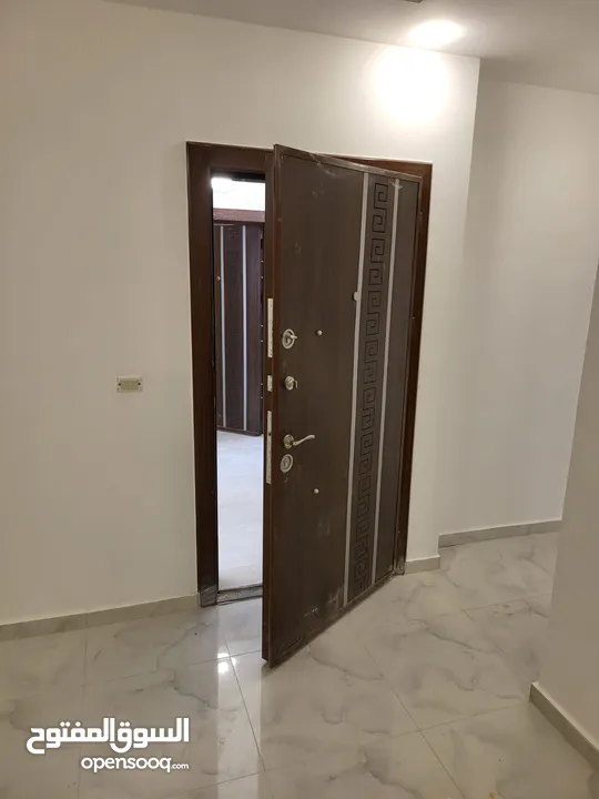 شقة سكنيه مميزه اطلاله رائعه