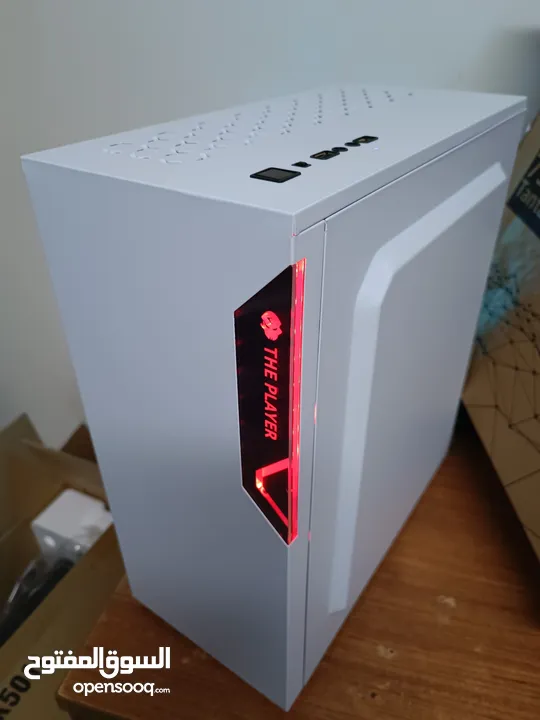 كمبيوتر i7 بكرت شاشة خارجي *16GB RAM