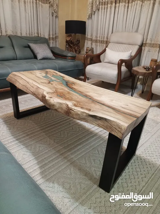مشغولات خشبية يدوية (ترابيزات..تيبل لامب).... hand made