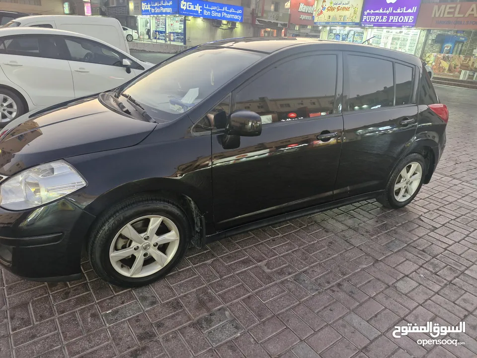 Nissan tidda 2012 model