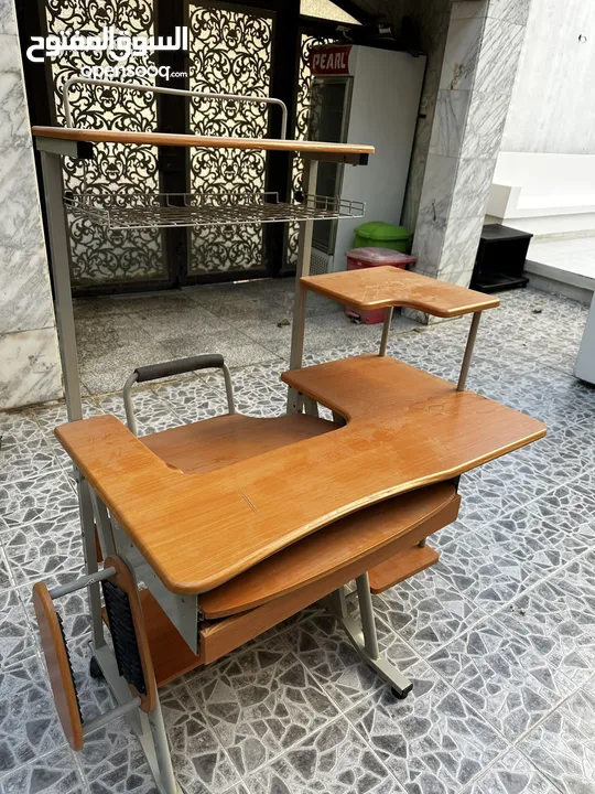 طاوله دراسه مستعمله