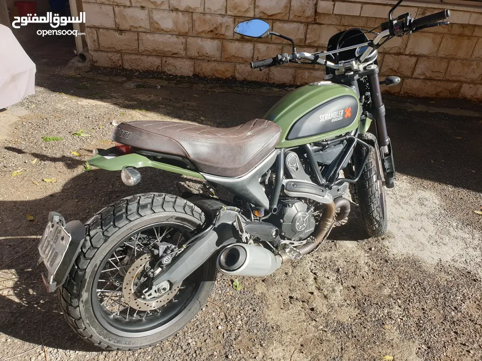 قابل للبدل على سيارة اقتصادية Ducati Scrambler 2015