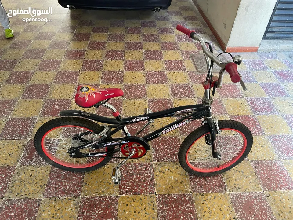 دراجة هوائية مستعملة.. عدد 2 دراجة رياضية للأطفال مستعمله استعمال خفيف جدا