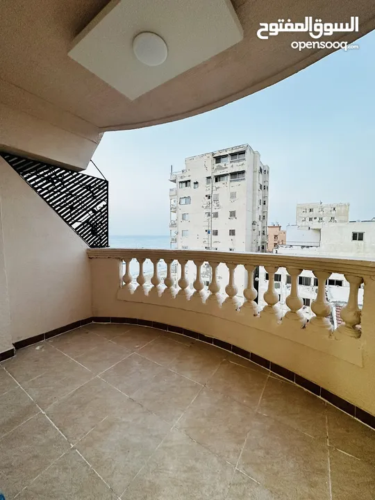 شقة فيو بحر في الإسكندرية  بالكاش والتقسيط