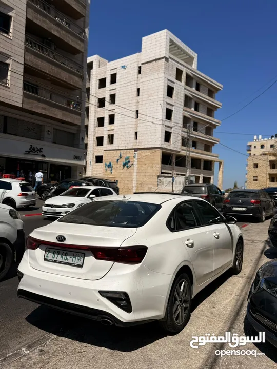 رام لله او الخليل سيراتو 2019 فل مع فتحه .فحص نخب .بحاله ممتازه .اتوماتيك ماتور 1600 بنزين .كاشش