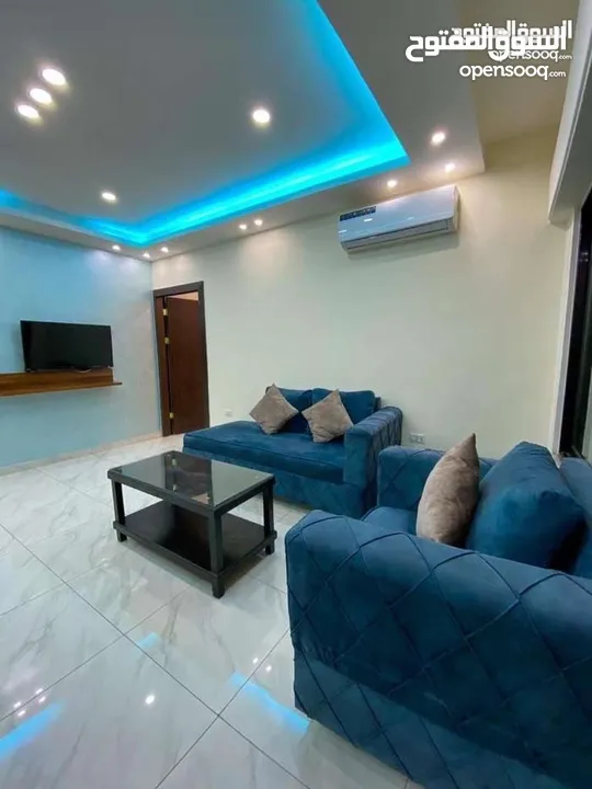 استديو مفروش بالسابع