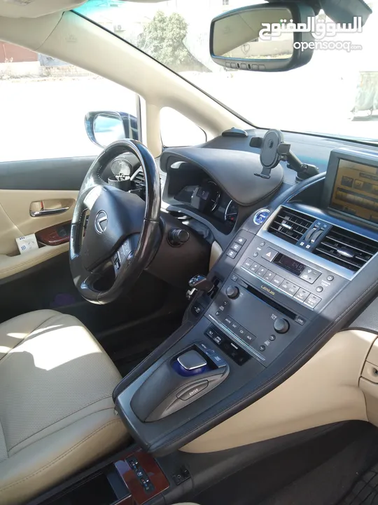 Lexus hs 250h 2010 الفحص مرفق مع الصور