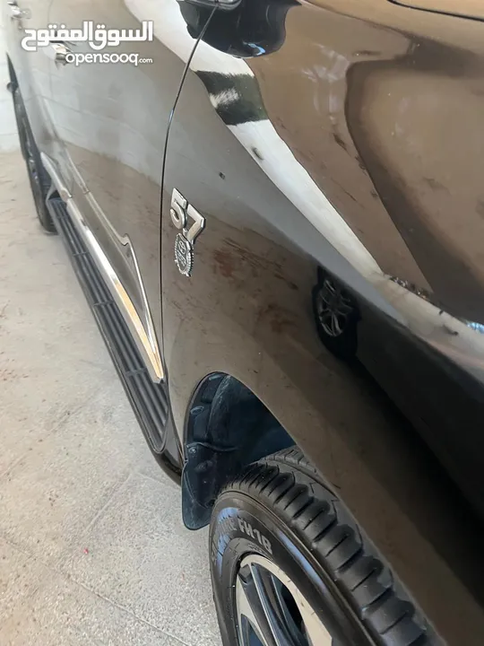 لاند كروزر موديل 2019 VXR جراند تورينق V-8 (5.7)من المالك مباشرة