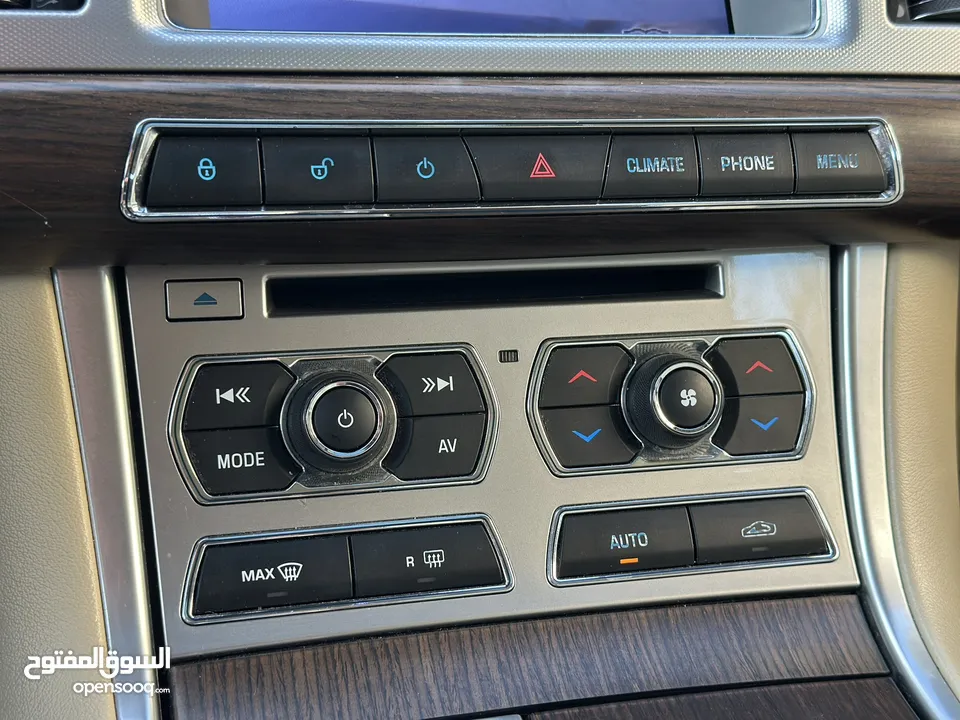 JAGUAR XF 2013 Full loaded (مخزنة) وارد الوكالة وصيانة الوكالة قاطعة مسافة 40 الف كم