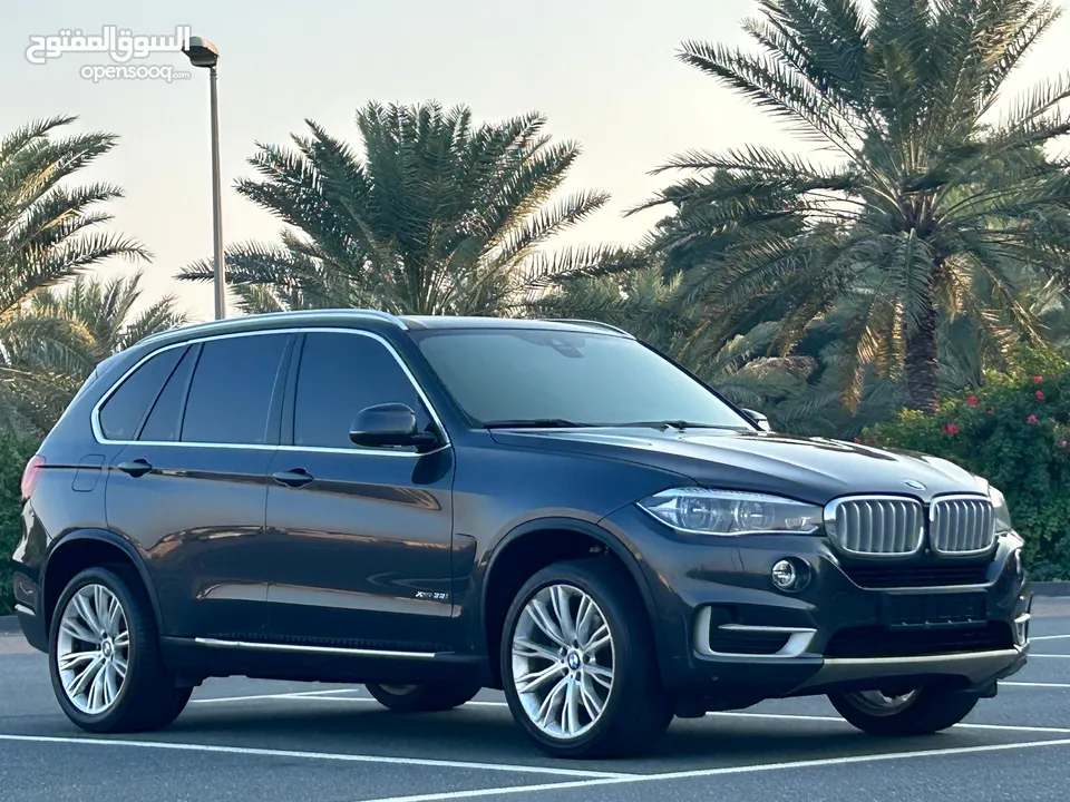 BMW X5 2017 GCC // 2KEYS // ORGINAL PAINT // ACCIDENT FREE // PERFECT CONDITION