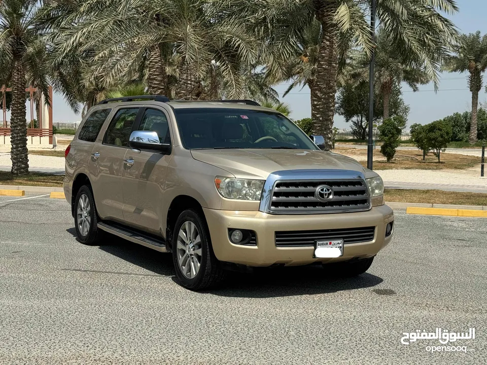 Toyota Sequoia Limited 2015 (Beige)