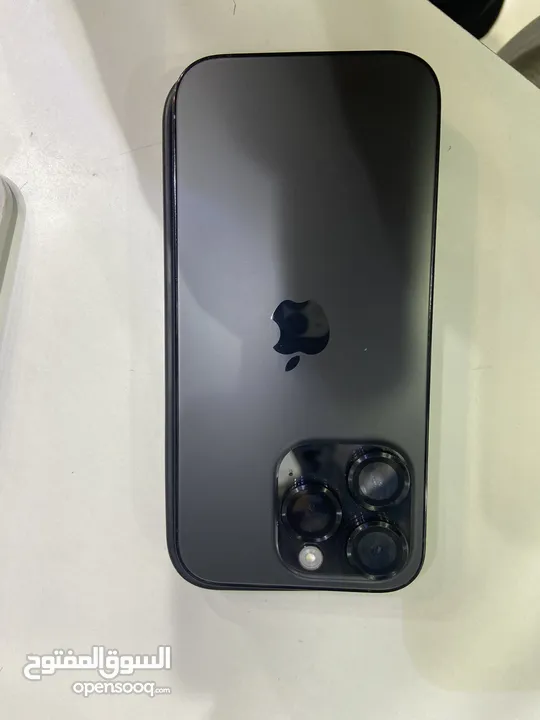 Hi.. I am selling iPhone 14pro. 256gb with box. Contact