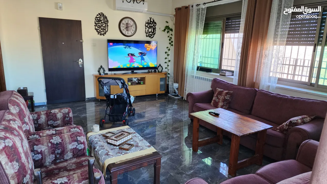 شقه روف للبيع في منطقه هادئه مطله في بيتونيا قرب مدارس نور الهدى من المالك مباشرة وبدون عموله