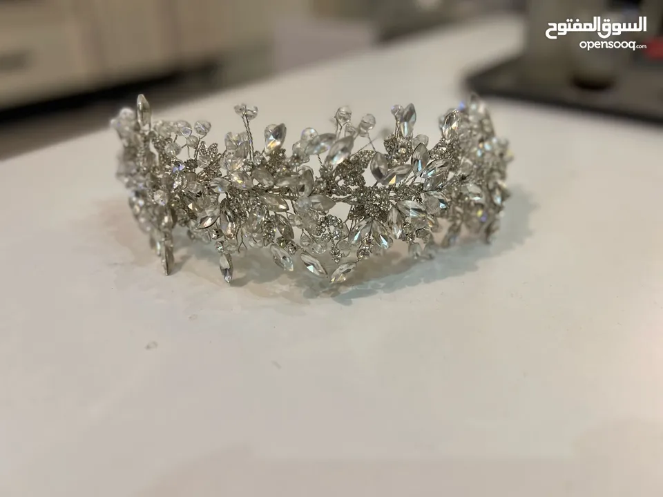 للعرايس مستعمل مرة واحدةHeadpiece
