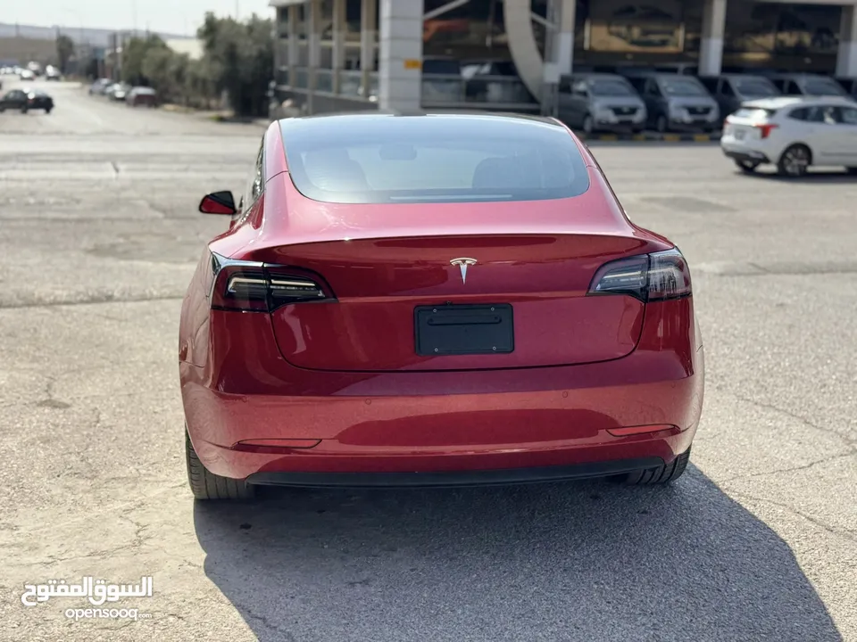 تسلا MODEl مج 3 موديل 2021 ستاندر بلس خمري داخل ابيض بحالة الوكاله فحص كامل حرره