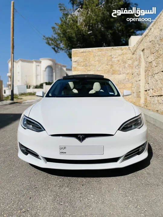 تيسلا موديل S 100D موديل 2018 بانوراما متحركة ، السيارة بحالة الوكالة Tesla Model S100D