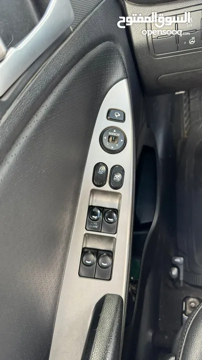 هونداي أكسنت ماتور 1600ديزل تيربو (135حصان) انتاج 2015 تسيير 2018 عداد قليل 92000 اصلي إقتصادية جداً