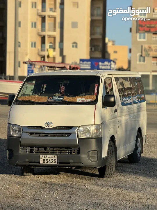 Toyota Hiace 2015