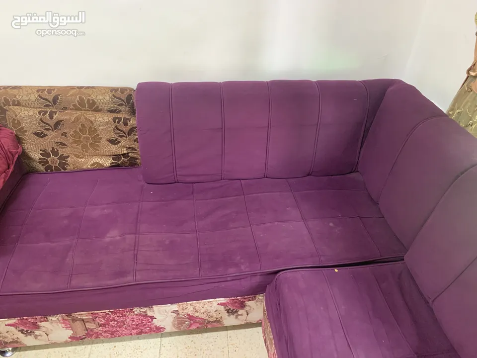 طقم كنب مكون من 4 مقاعد للبيع