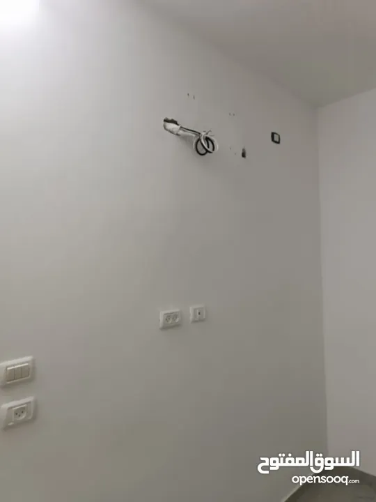 شقة مساحتها 120 متر طابق اول بناء جديد