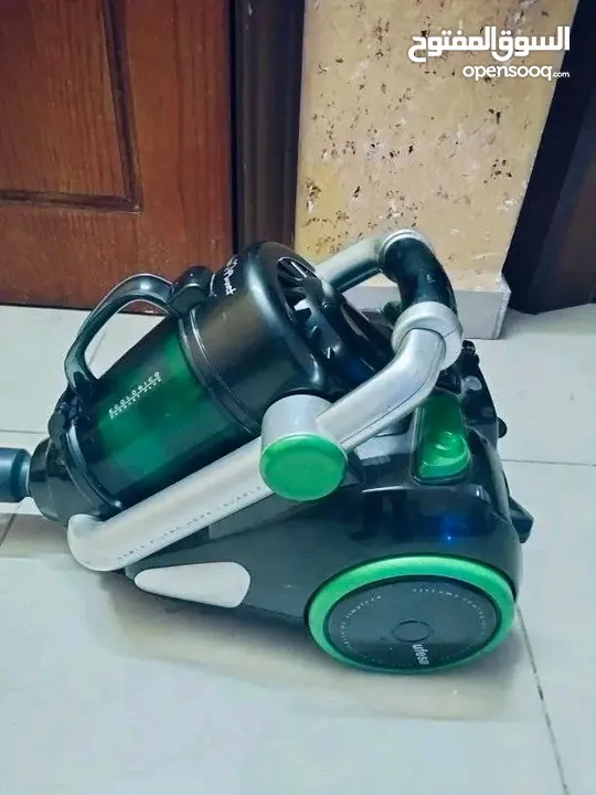 للبيع ثنتين مكنستين بحال الجديد