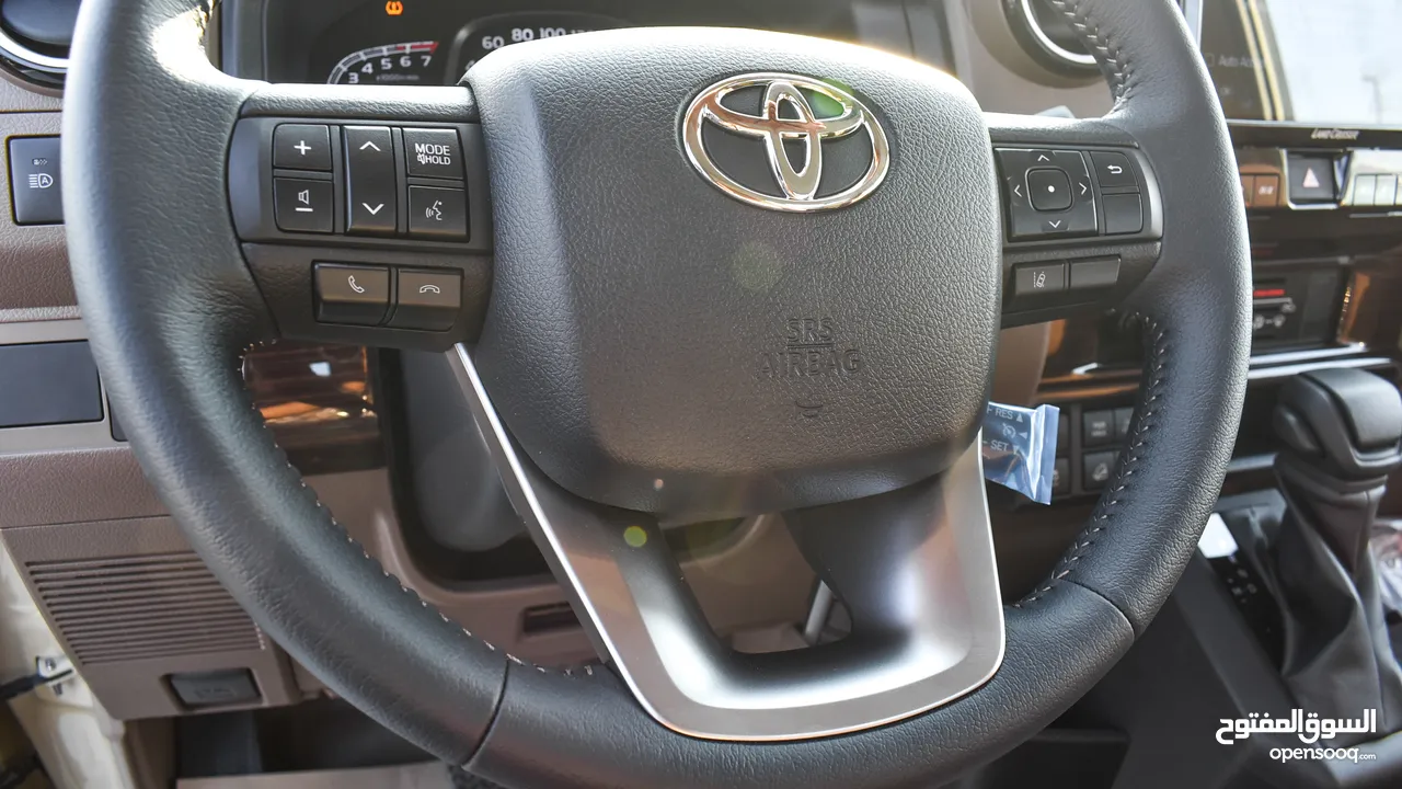Toyota Land Cruiser Pickup 4.0L V6 Petrol Single Cabin Auto Transmission