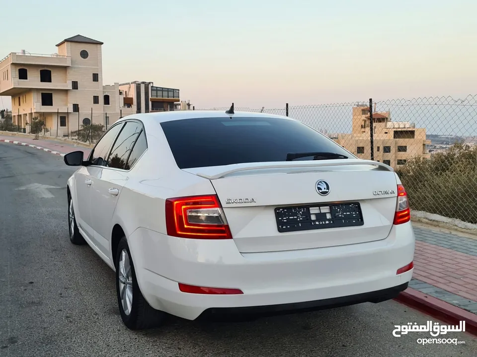 Skoda Octavia__Automatic___Diesel ___2017