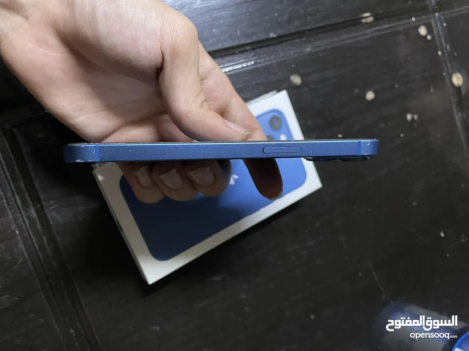 iPhone 13 عادي وكاله مع كرتونه128 جيجا