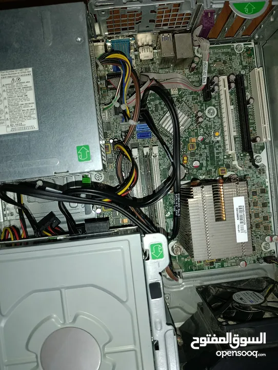 جهاز HP مستعمل بحالة جيدة جدا مع المستلزمات