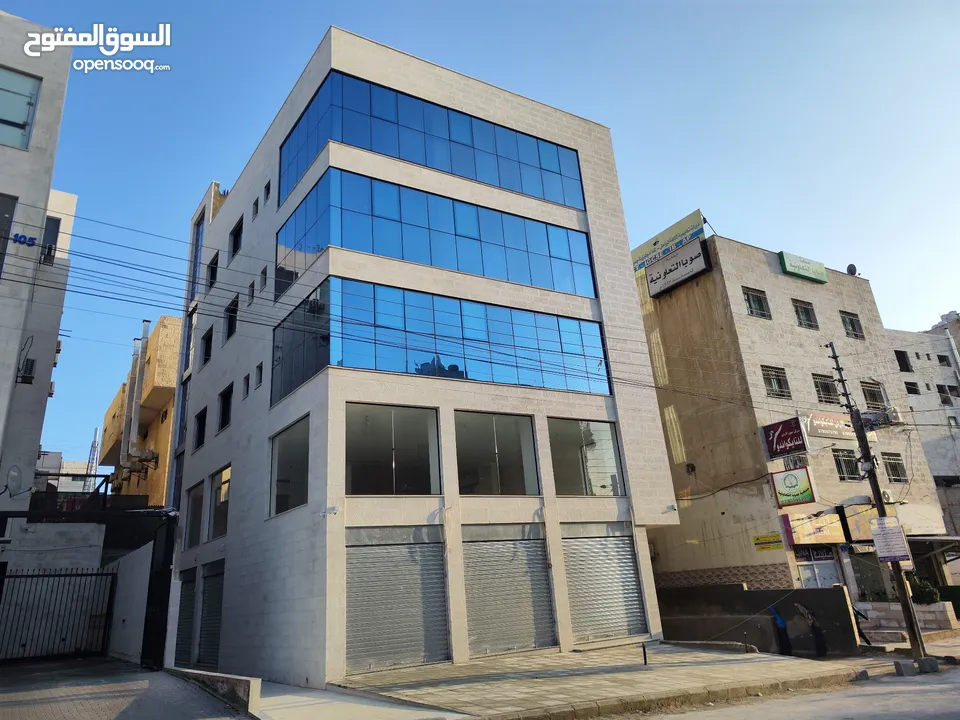 فرصة لا تعوض أجر مكتب او عايده في قلب الياسمين التجاري بسعر البلاش