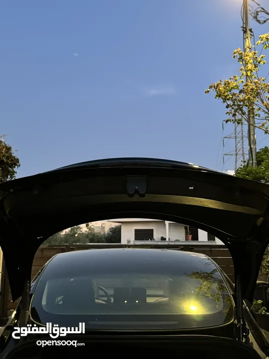 Tesla model 3 Black Edition