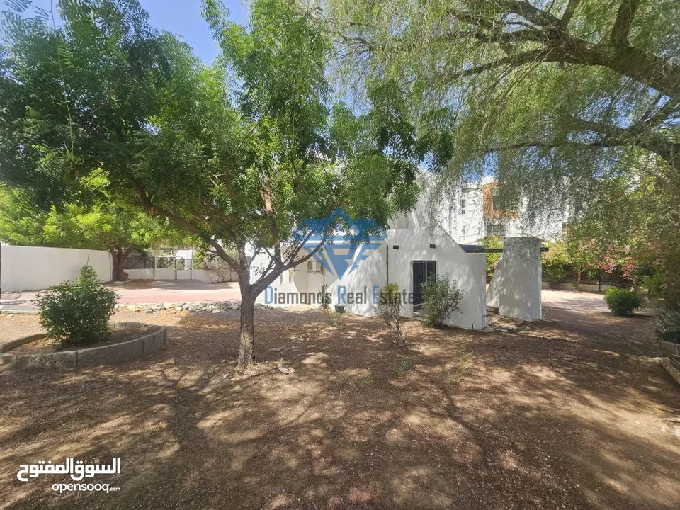 #REF1166 5-Bedroom Standalone Villa with Large Backyard and Garden for Rent in Madinat Qaboos