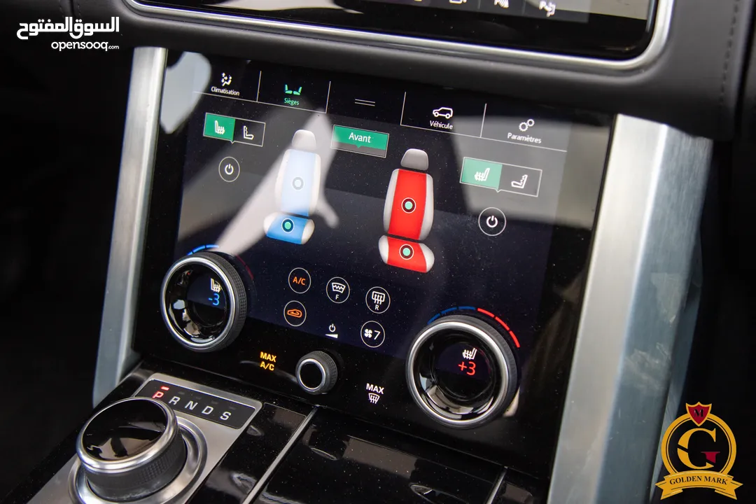 Range Rover Vogue 2021 Autobiography Black package   السيارة وارد الماني و قطعت مسافة 33,000