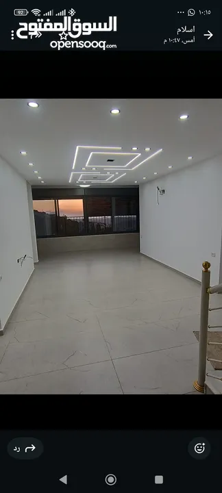 بيت جديد غير مسكون مكون من ثلاث طوابق في المزرعه الغربية بالقرب من شركة النزيه للبلاط منطقه هادئه