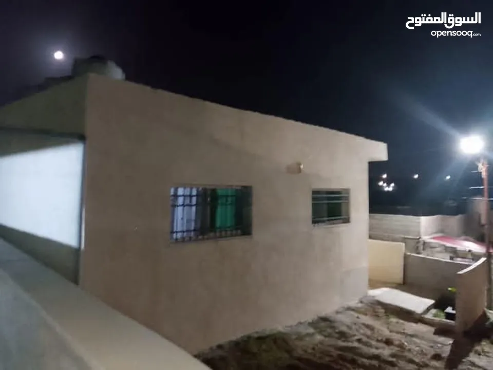 " إعلان مميز !! سعر حصري من المالك مباشرة  !! للبيع - دونم أرض مفروز ومستقل، علي