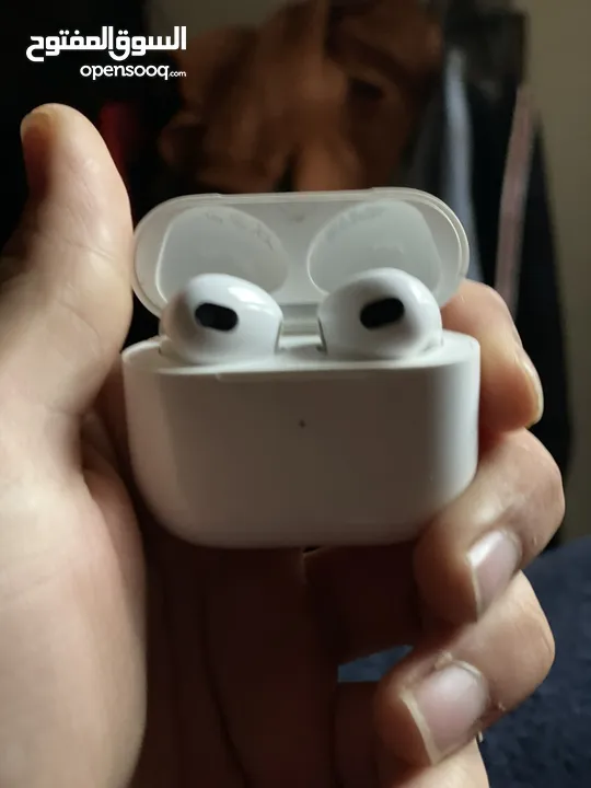 للبيعAirpods 3