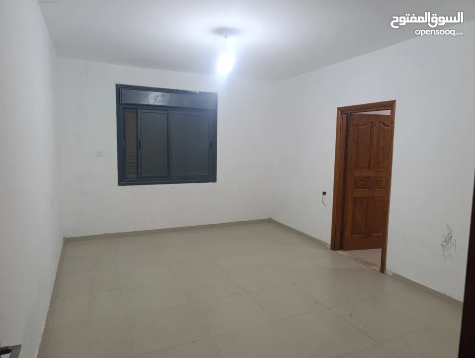 شقه سالب واحد مفرق 17بتونيا دفعه وشكات