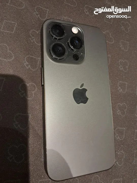 iphone 15 promax 256gb مع كرتونه بحاله ممتازه