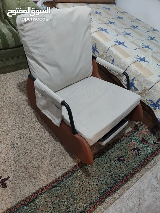 كرسي هزاز فاخر جديد للبيع