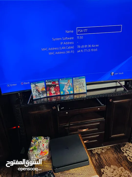 Playstation 4 Slim  بلاستيشن 4 سلم