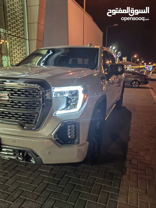 GMC SIERRA DENALI 2021