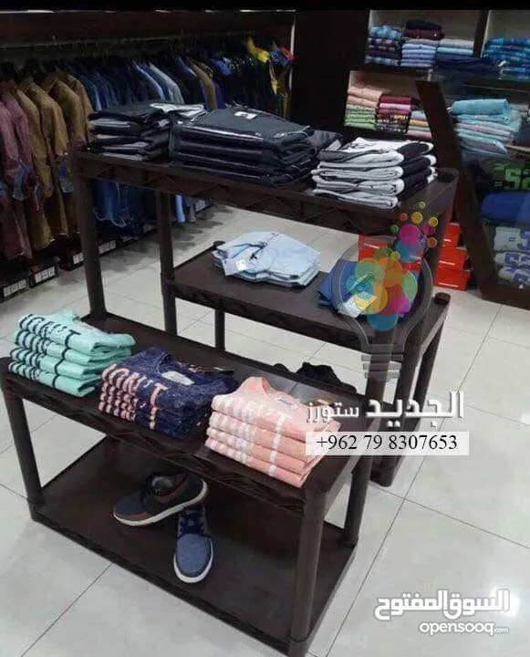 رفوف بلاستيك عملية واقتصادية لتخزين البضائع