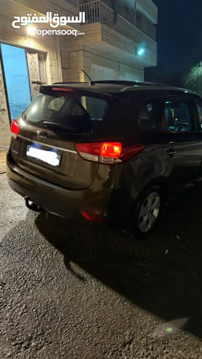 كيا كارينز 2016