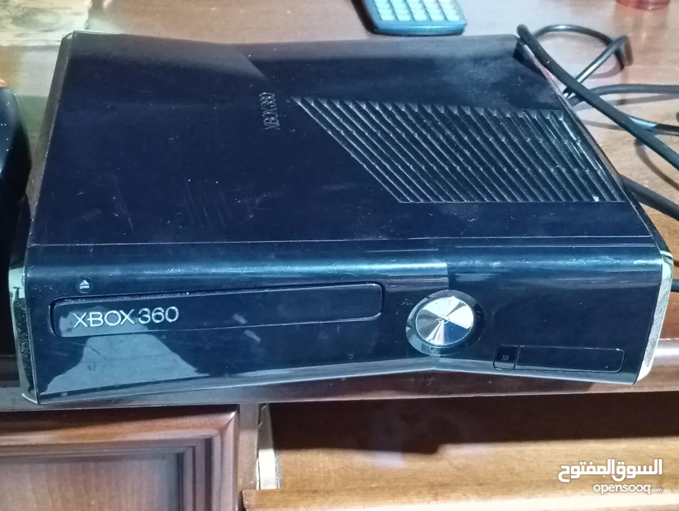 XBOX 360  فوق 180لعبه / مهكر