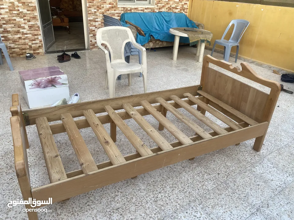 تخت جديد بحالة الوكالة